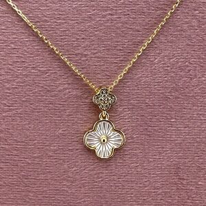 18K Gold Plated over 925 Solid Sterling Silver Mother of Pearl Clover Necklace